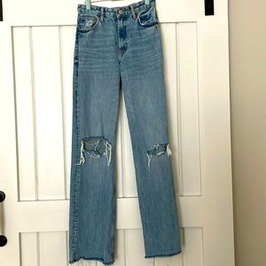 ZARA high-rise straight jeans size 4